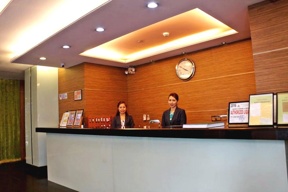 Vista Hotel Cubao Ciudad Quezon Exterior foto