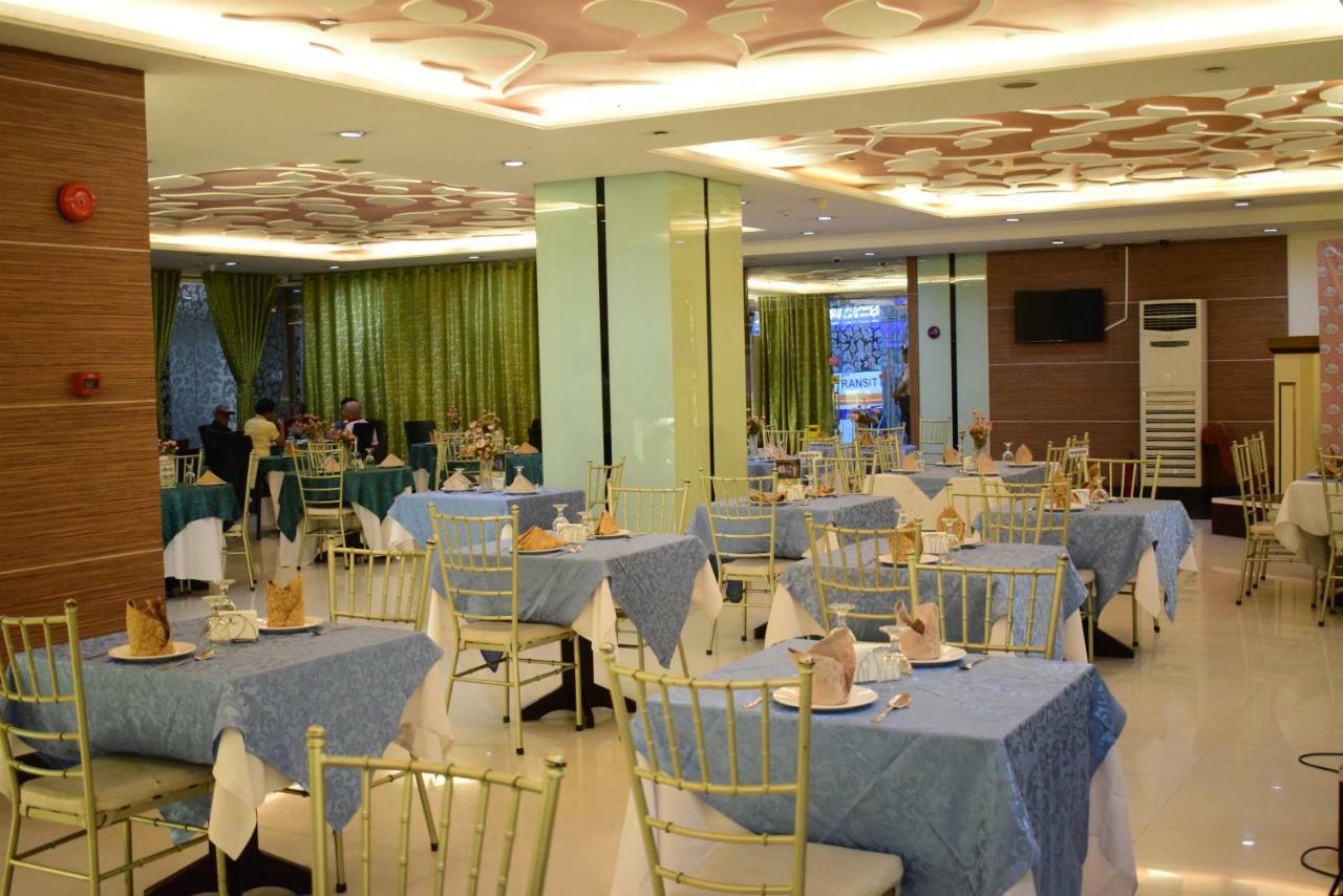 Vista Hotel Cubao Ciudad Quezon Exterior foto